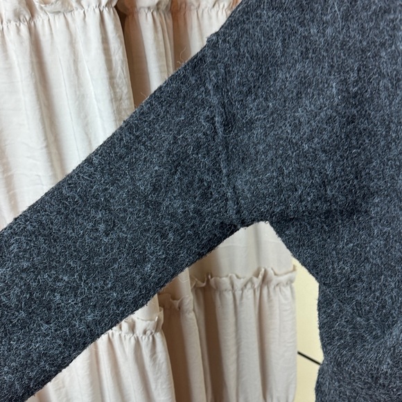 Love Tree Women's Charcoal Gray Cardigan Sweater Size S - Picture 4 of 11